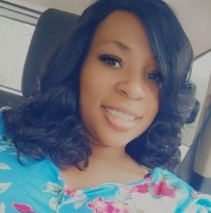 Meet your Posher, Malinda